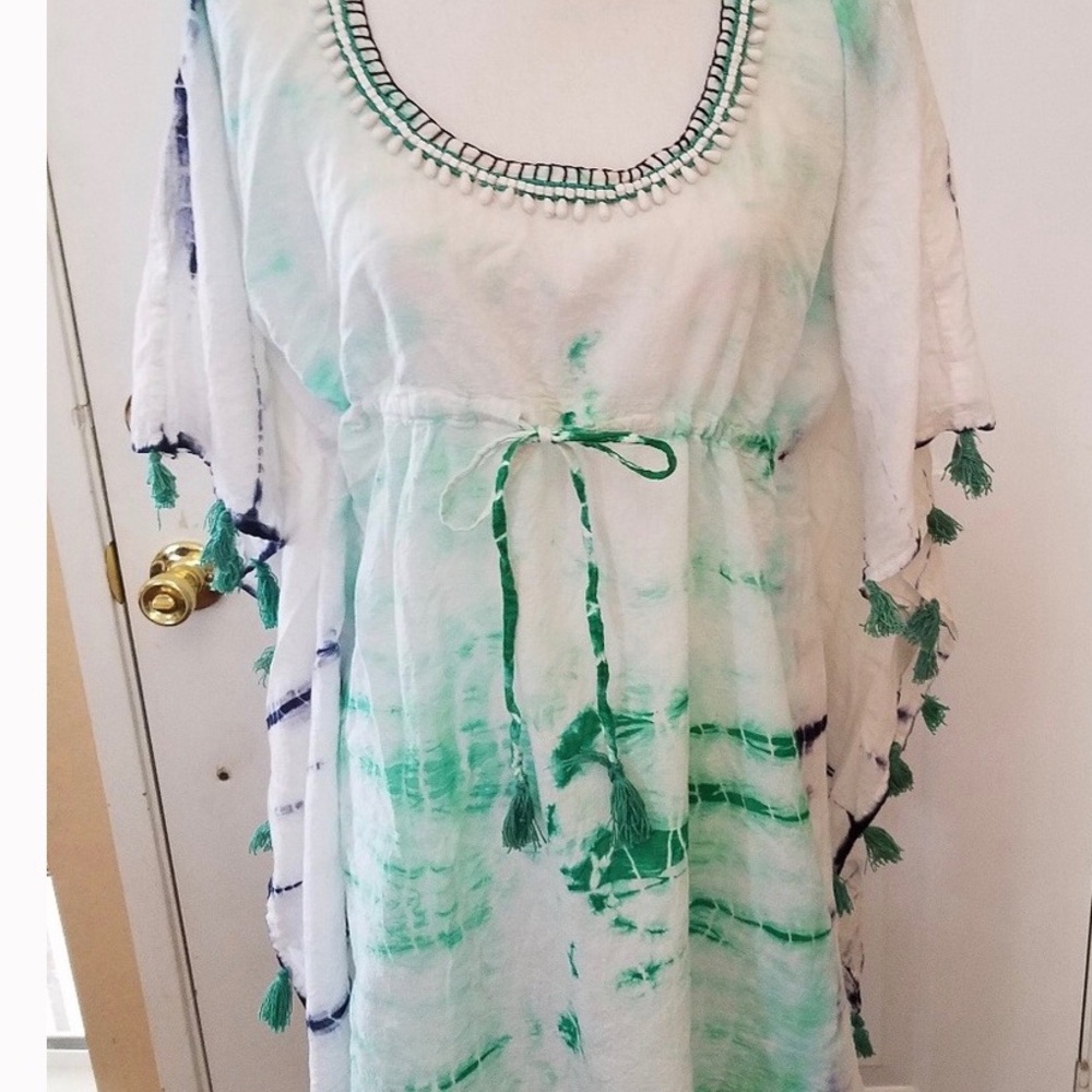 Swimsuit coverup.  One size.